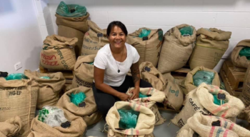 elaine from wellness ignitor with coffee bags
